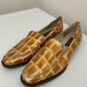Sesto Meucci Croc Embossed Gold Tan Loafers Size 7.5